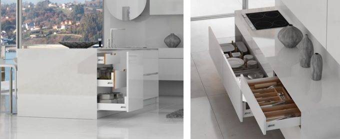 Cocina blanca y abierta Cocina blanca y abierta